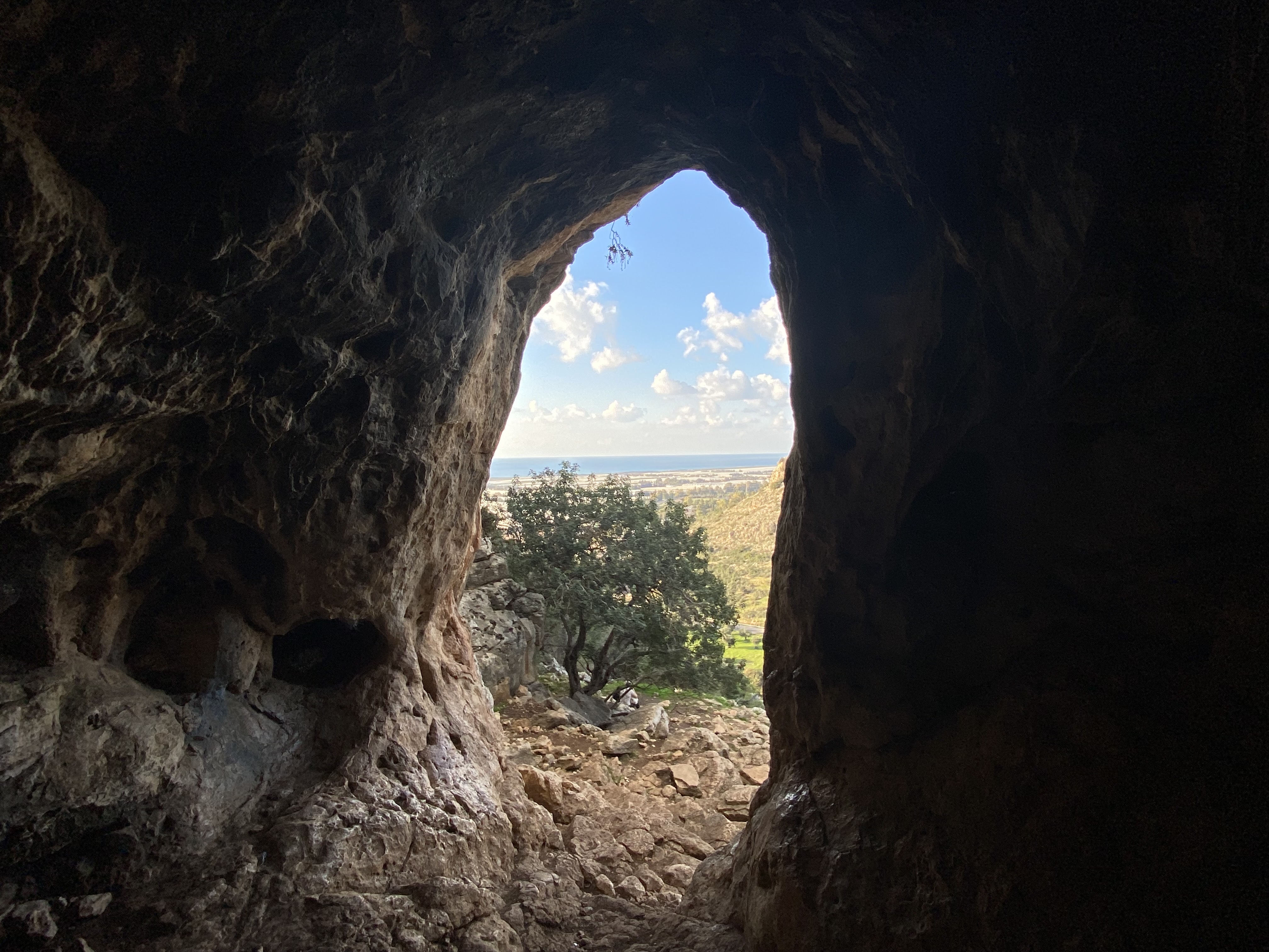 صورة مغارة الاصبع 1